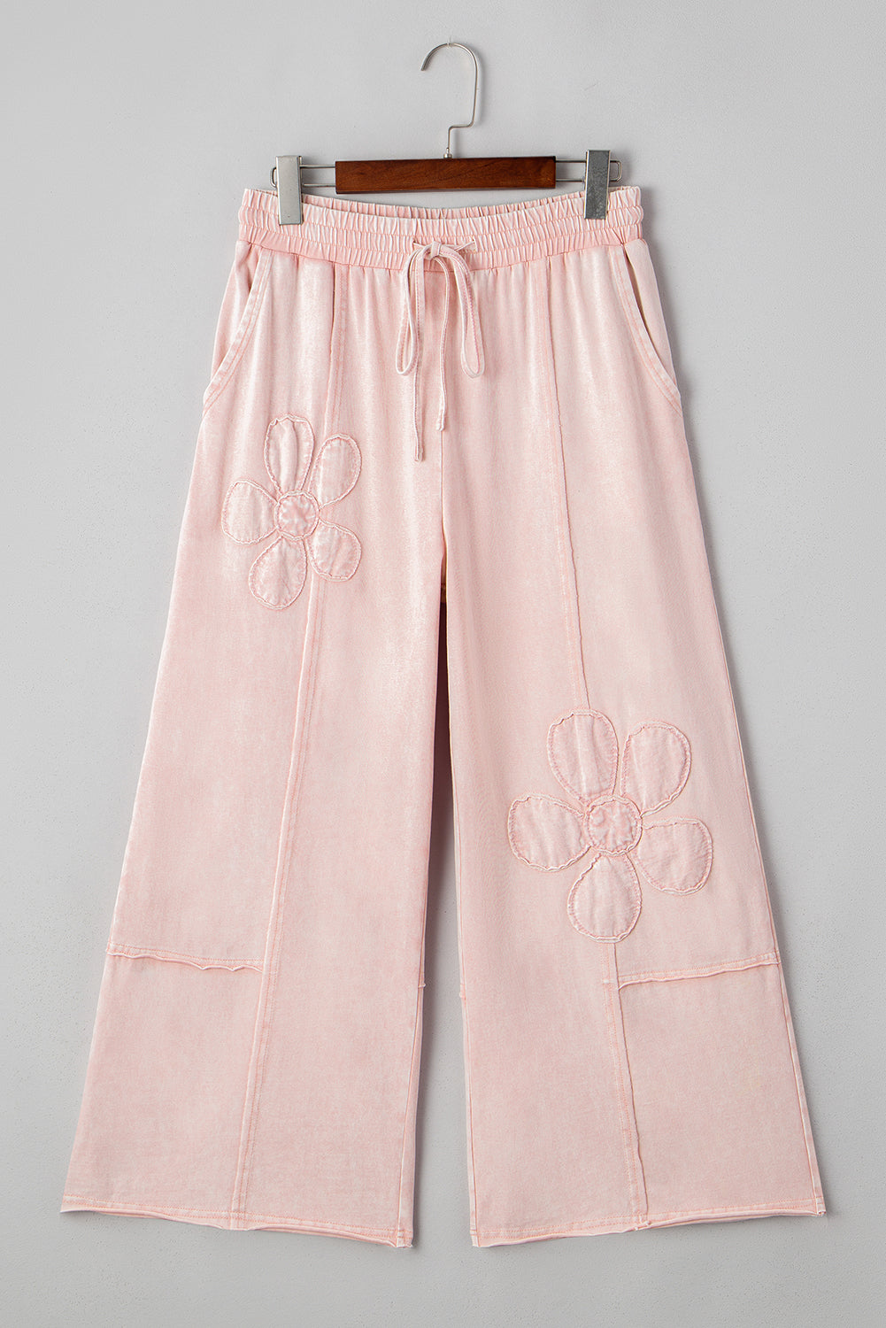 Pink Flower Patch Mineral Washed Cropped Wide Leg Pants - HieuLuxe