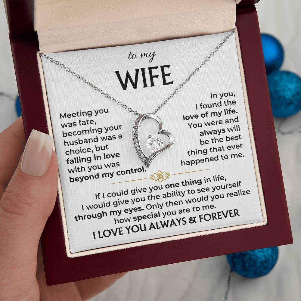 Hollow Love Necklace Pendant Valentine's Day Wife Gift - HieuLuxe