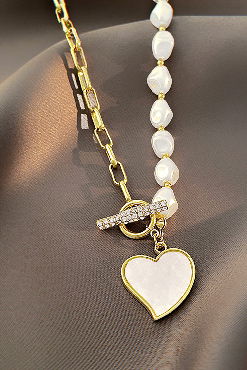 Gold Heart Shape Pendant Rhinestone Pearl Chain Necklace - HieuLuxe