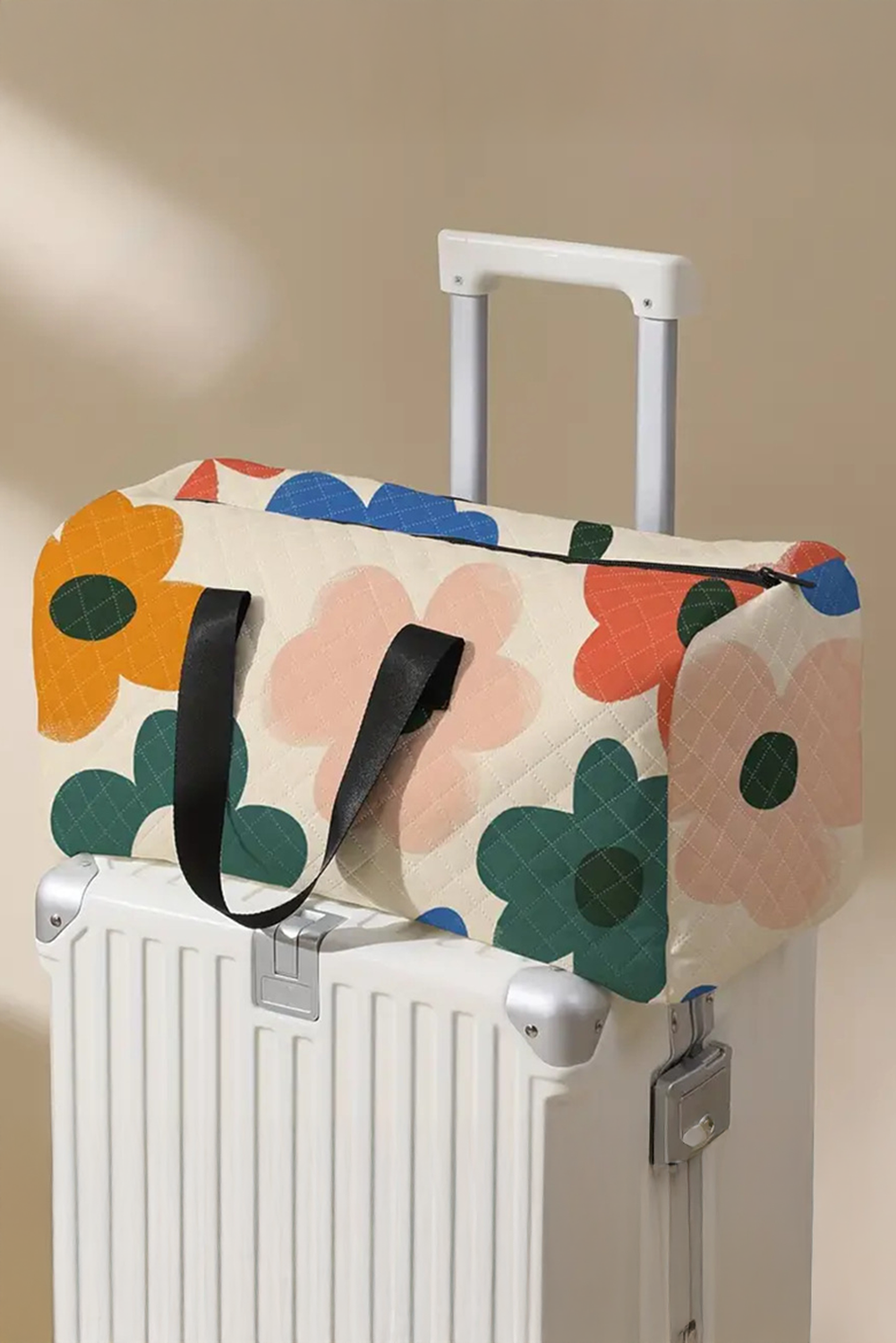 White Floral Quilted Tote Bag - HieuLuxe