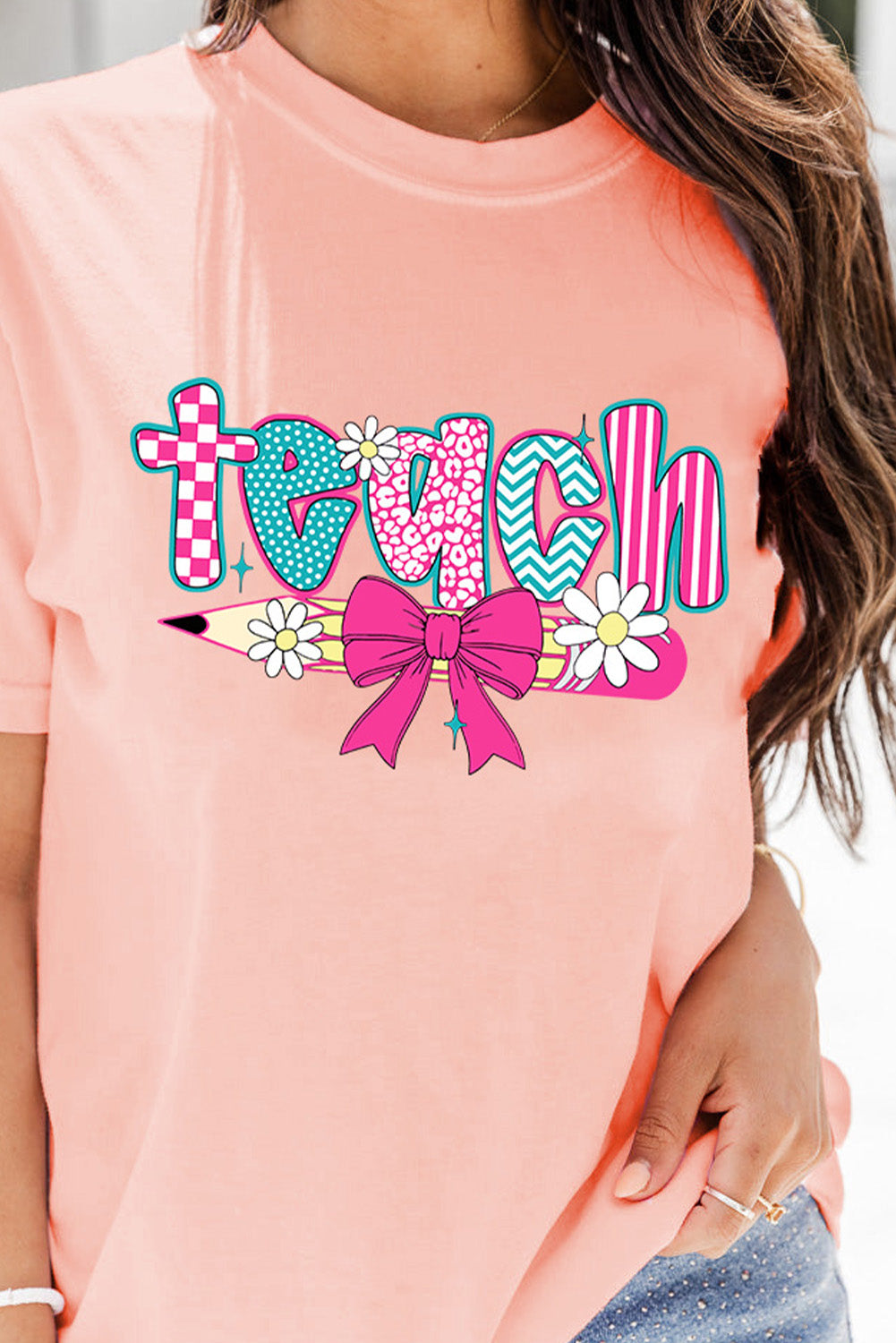 Pink Retro Checkered teach and Bow Pencil Graphic T Shirt - HieuLuxe