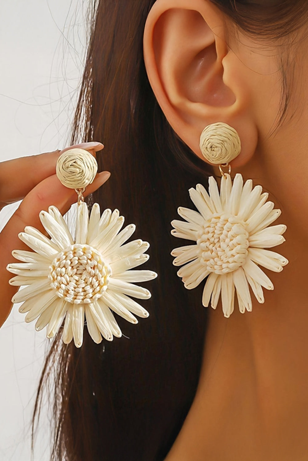 White Boho Flower Drop Earrings - HieuLuxe