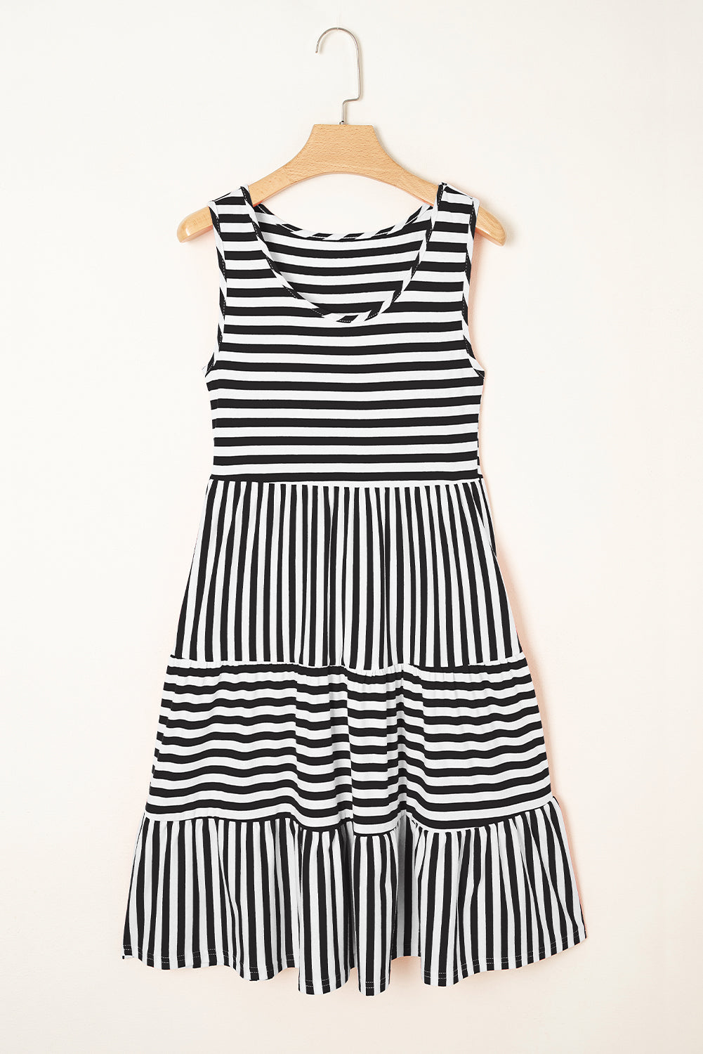 Black Stripe U Neck Sleeveless Loose Fit Mini Dress - HieuLuxe